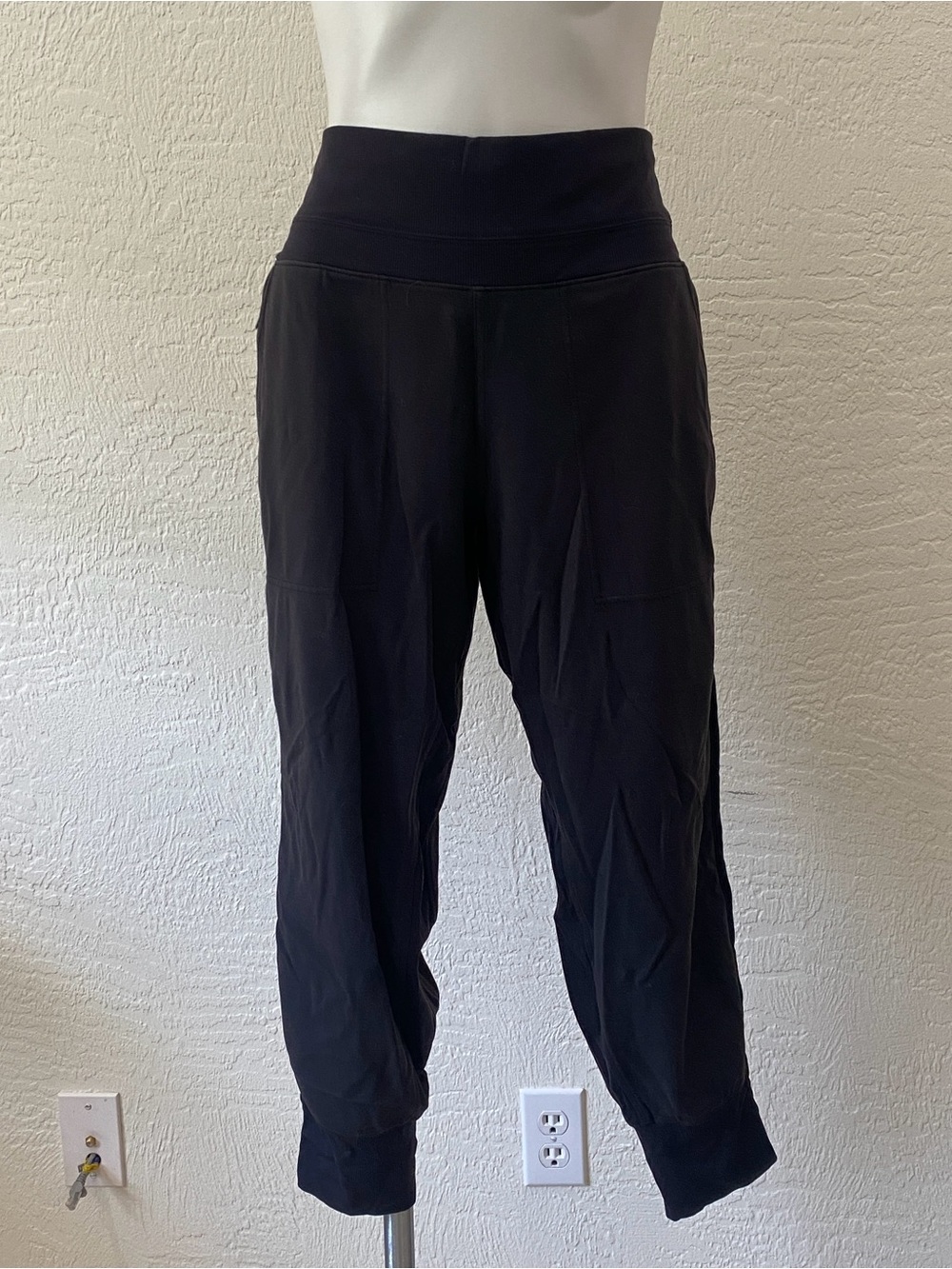 Athleta Venice velvet stripe jogger Black Pants - Large petite - athletic